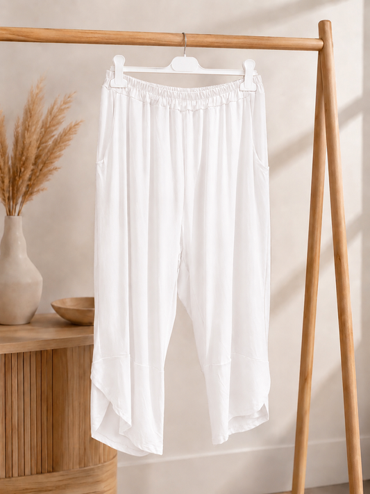 CAPRI - PANTACOURT BLANC JUSQU'A LA TAILLE 56