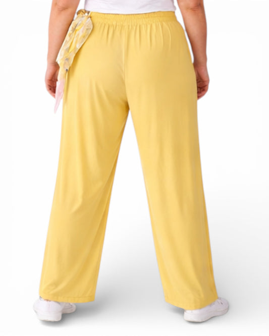 COCO - PANTALON FLUIDE JAUNE AVEC FOULARD TAILLE 46 A 52