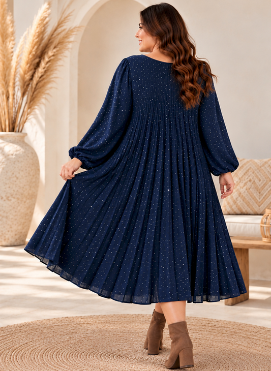 ELSA - ROBE MARINE PLISSEE AVEC STRASS JUSQU'A LA TAILLE 56
