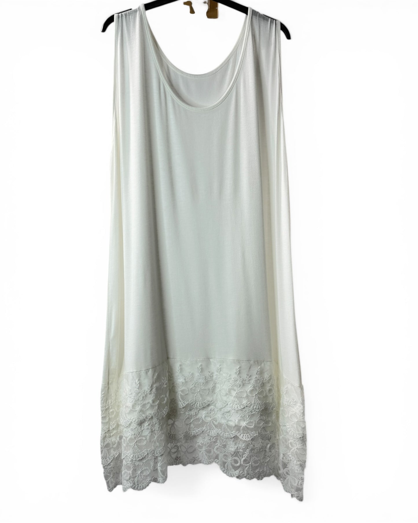 CELINA - FOND DE ROBE BLANC TAILLE 46/48 A 56
