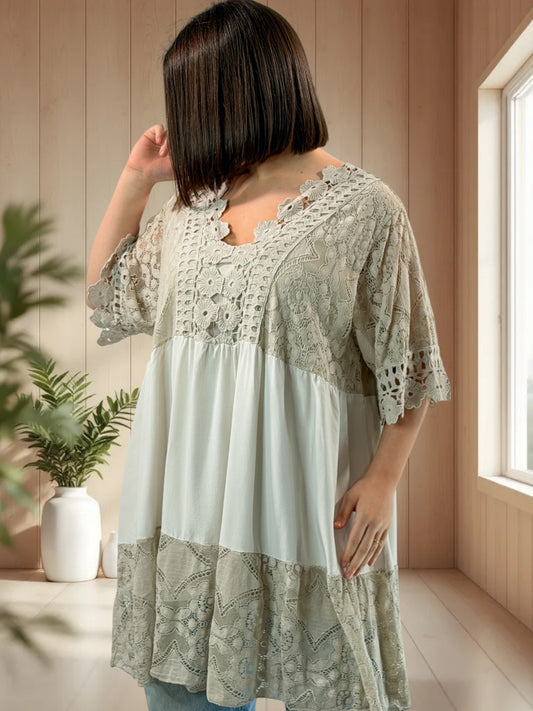 ILONA - TUNIQUE EN DENTELLE BEIGE JUSQU'A LA TAILLE 54