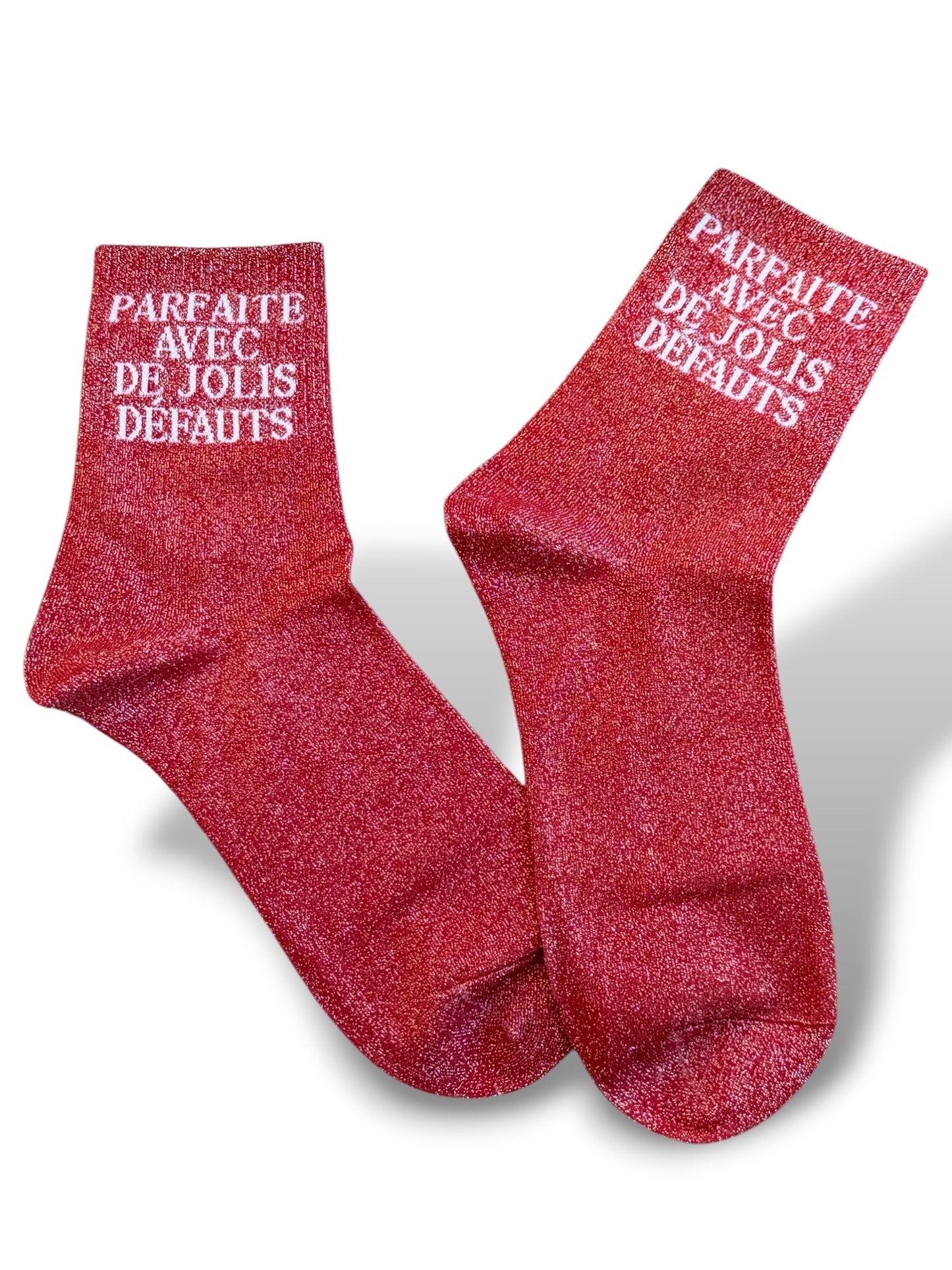 CHAUSSETTES SCINTILLANTES PARFAITE AVEC DE JOLIS DEFAUTS ROUGE