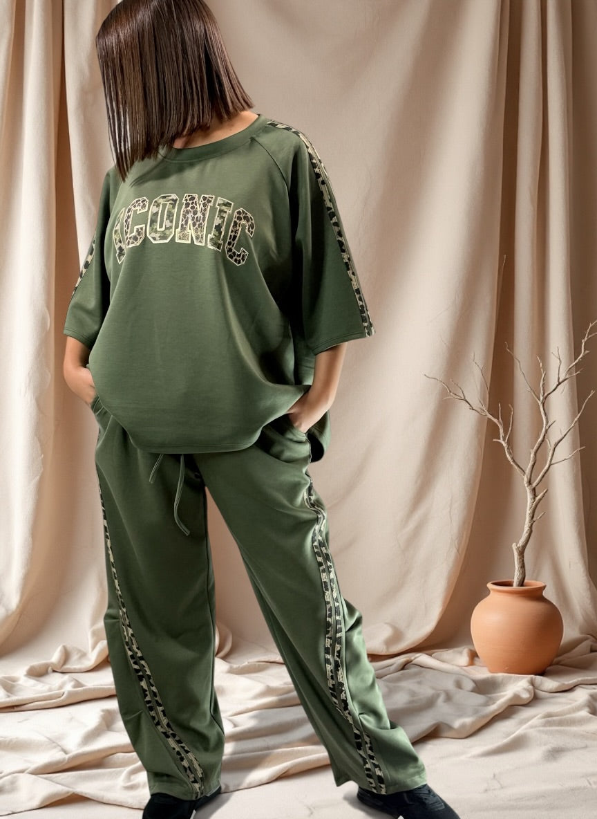 ICONIC - TOP KAKI JUSQU'A LA TAILLE 52