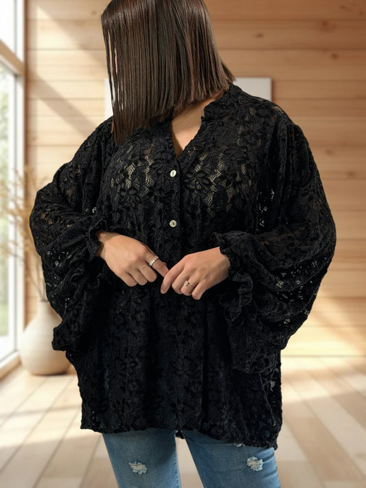 MIRELLA - BLOUSE NOIRE EN DENTELLE JUSQU'A LA TAILLE 52/54