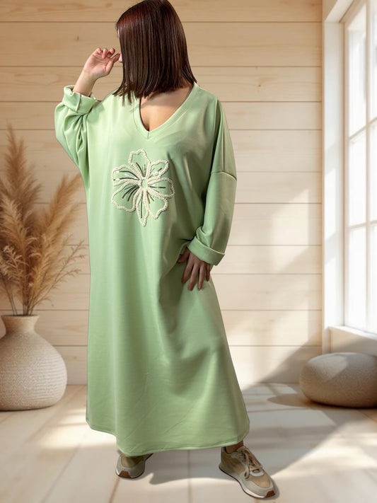 CLOE - ROBE OVERSIZE EN SWEAT VERTE FLEUR BRODEE JUSQU'A LA TAILLE 54/56