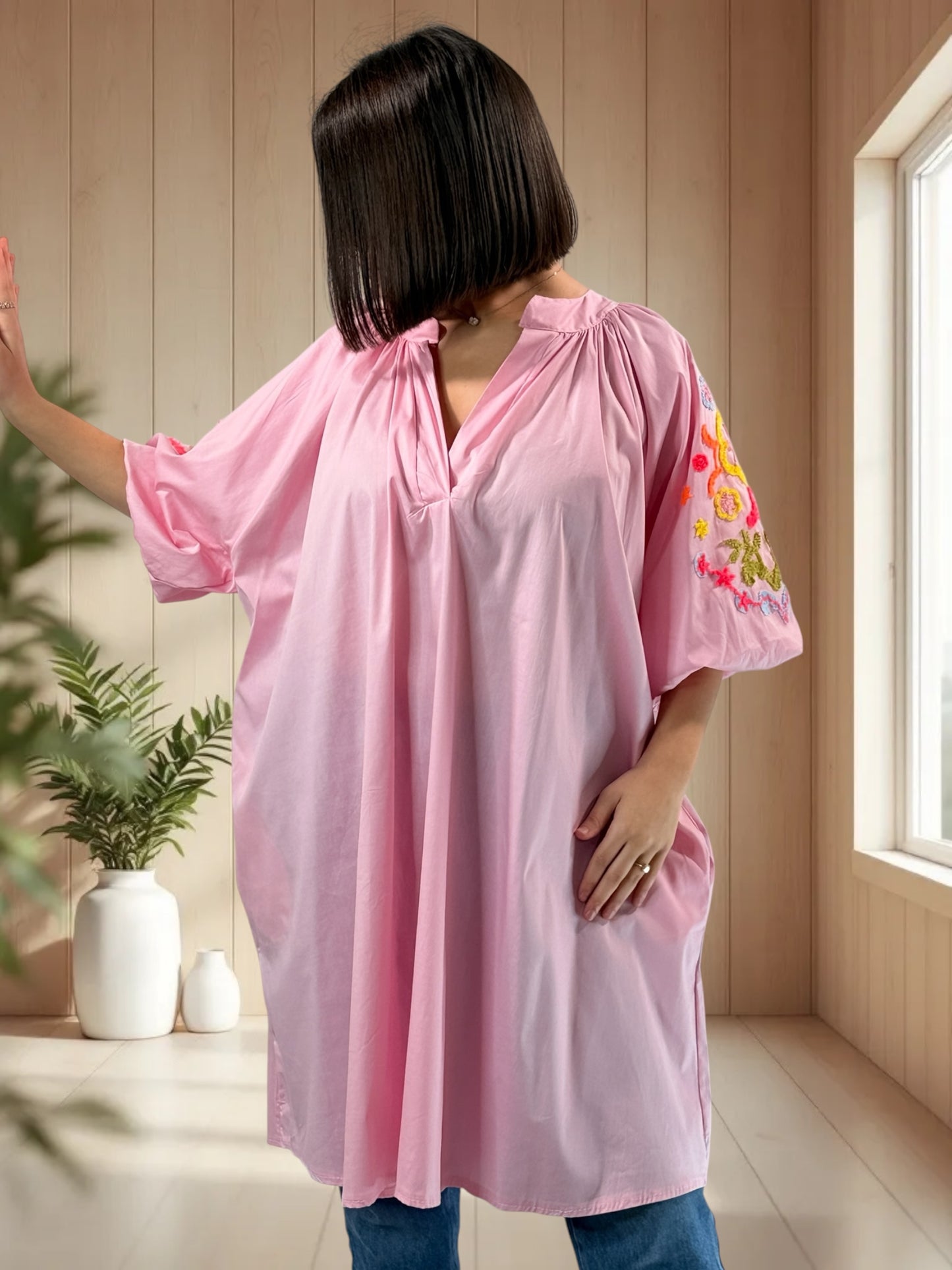 MADO - TUNIQUE ROSE OVERSIZE MANCHES BRODEES JUSQU'A LA TAILLE 56