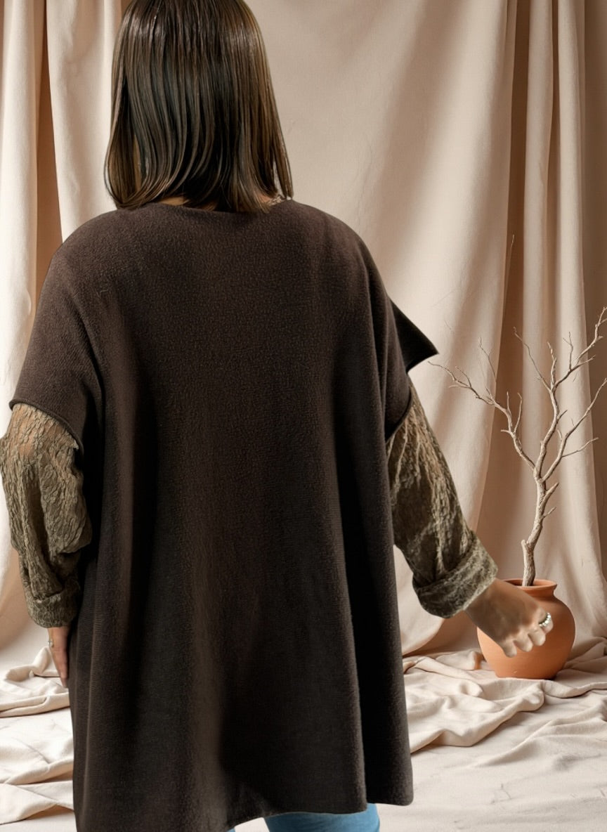 MATHIAS - PULL OVERSIZE MARRON SANS MANCHES JUSQU'A LA TAILLE 54