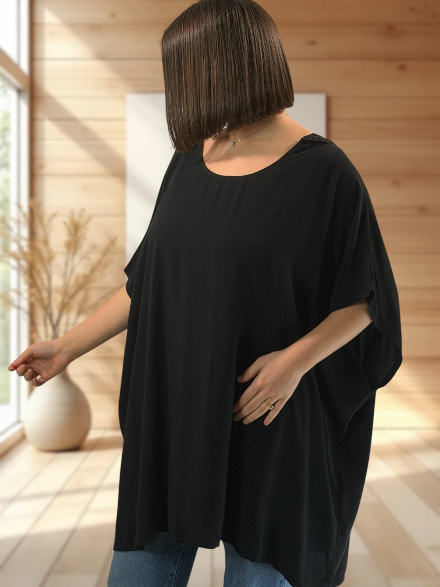 RAQUEL - TUNIQUE OVERSIZE NOIRE JUSQU'A LA TAILLE 56