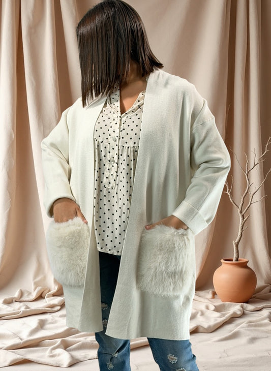LULU - GILET OVERSIZE BLANC CASSE JUSQU'A LA TAILLE 50/52
