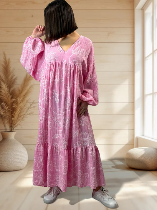 RITA - ROBE ROSE BRODEE JUSQU'A LA TAILLE 54