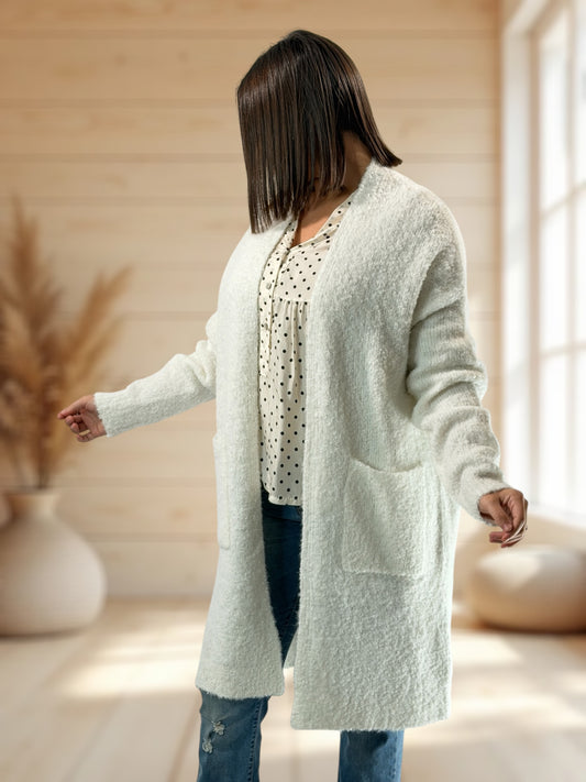 MIMI - GILET OVERSIZE BLANC CASSE JUSQU'A LA TAILLE 50/52