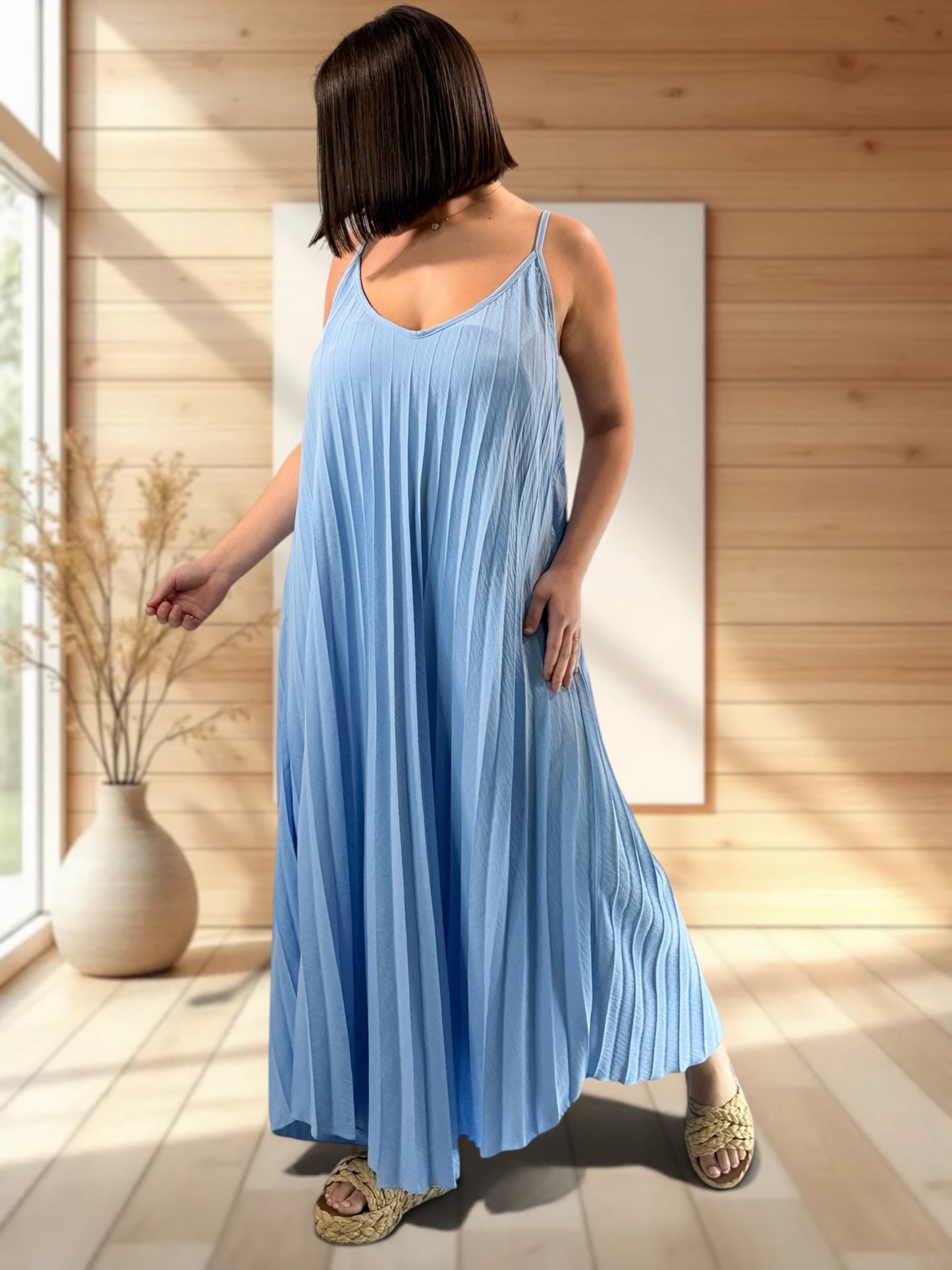 ALEXANDRA - ROBE BLEU CIEL PLISSEE JUSQU'A LA TAILLE 52/54