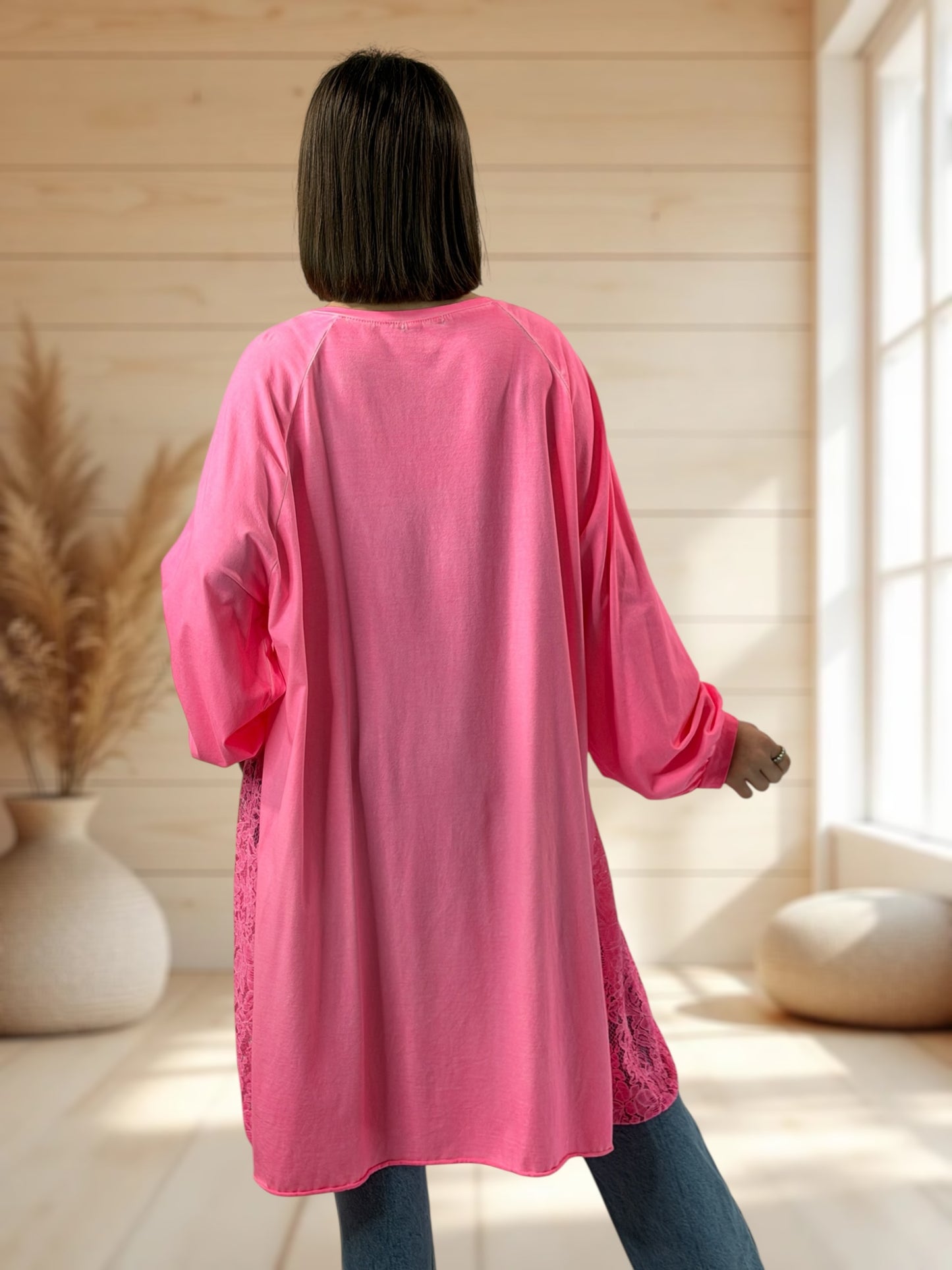 NINON - TEE-SHIRT OVERSIZE FUCHSIA AVEC DENTELLE JUSQU'A LA TAILLE 56