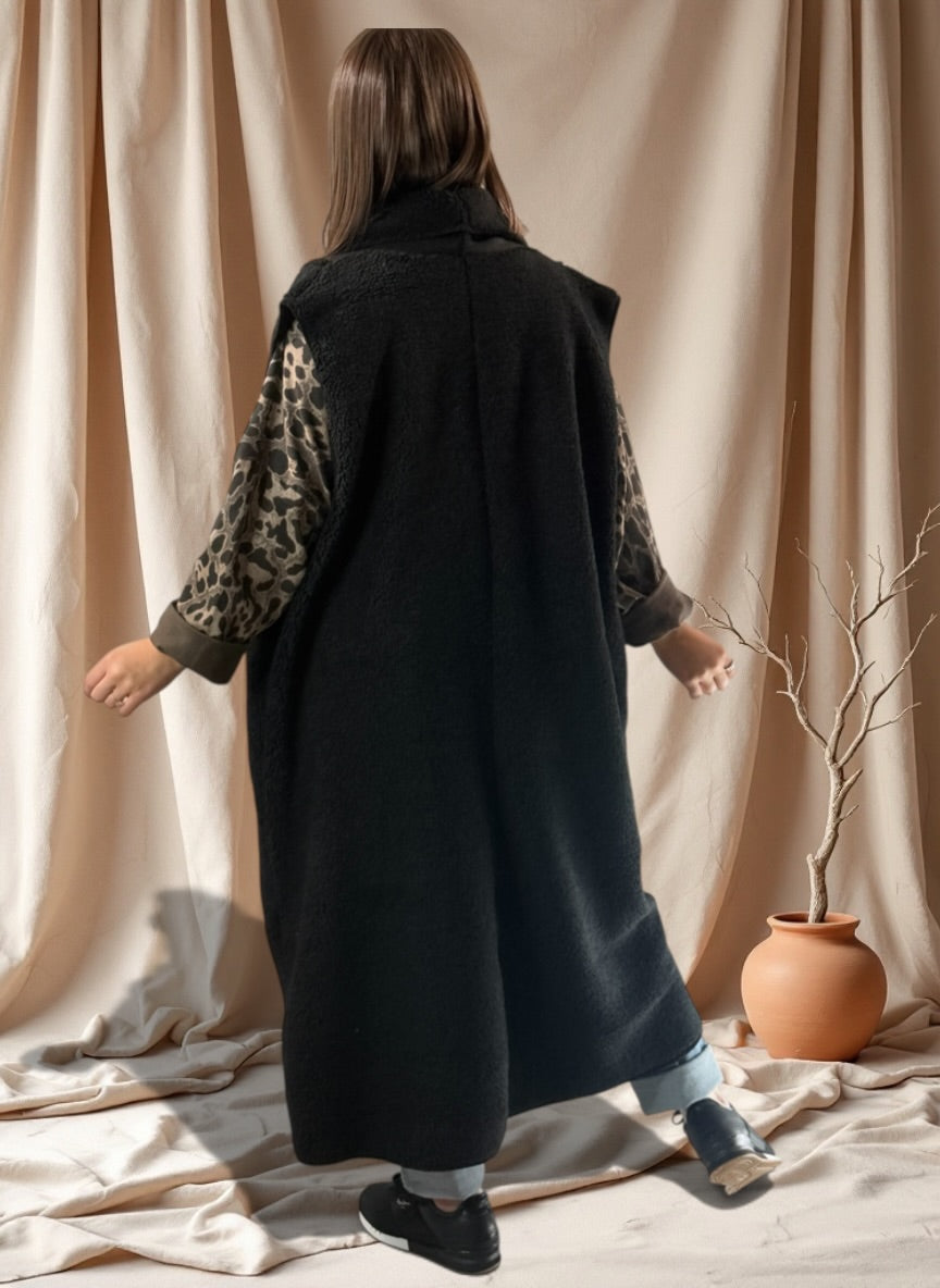 MAXOU - LONG GILET NOIR EN BOUCLETTE JUSQU'A LA TAILLE 52/54