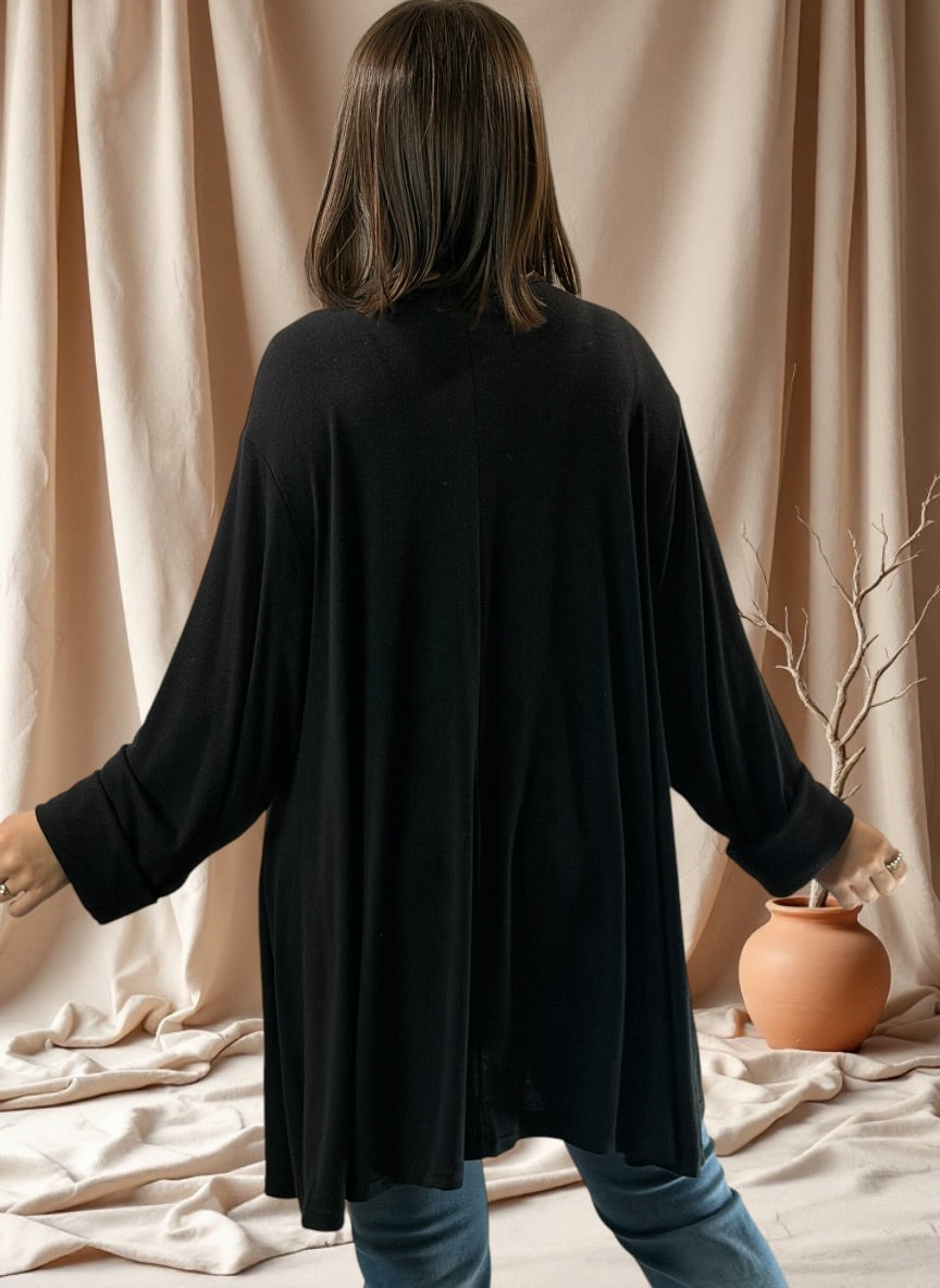 BICHETTE - PULL NOIR EN MAILLE FLUIDE JUSQU'A LA TAILLE 56/58