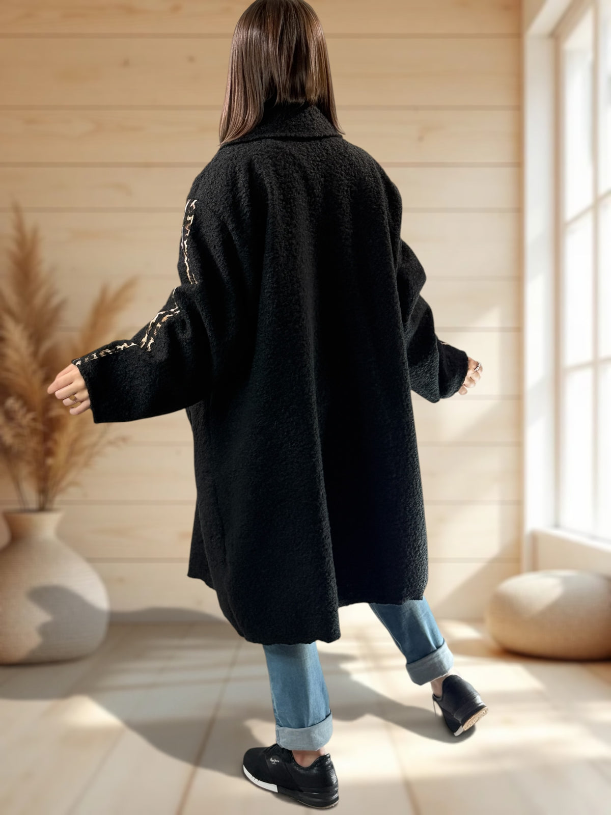 CLARICE - MANTEAU NOIR A BOUCLETTE JUSQU'A LA TAILLE 48/50 A 56
