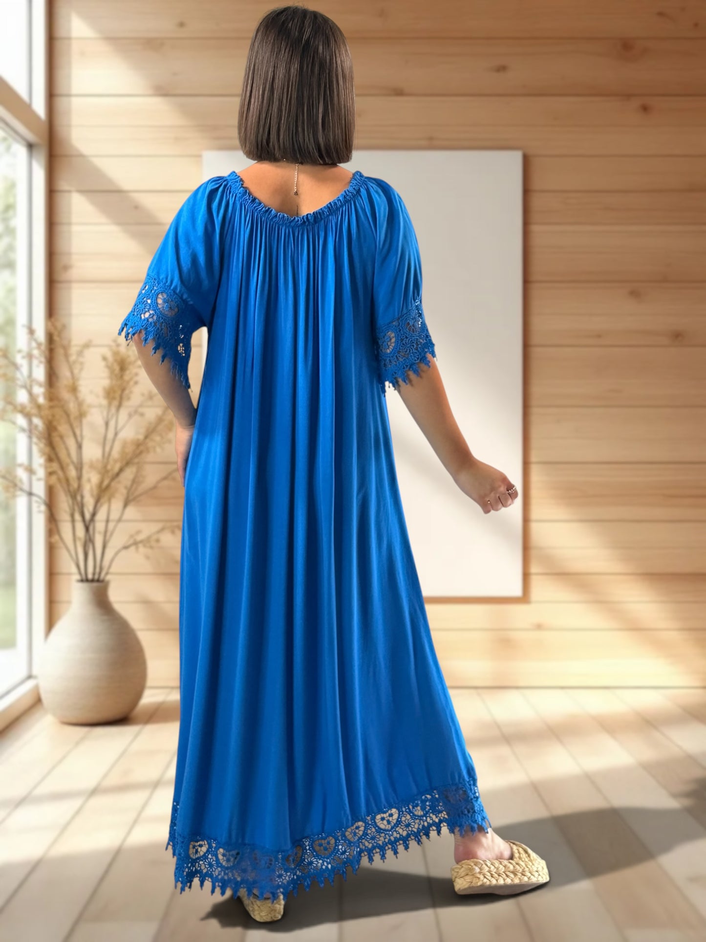 SAKURA - ROBE LONGUE BLEU IMPERIAL AVEC DENTELLE JUSQU'A LA TAILLE 54