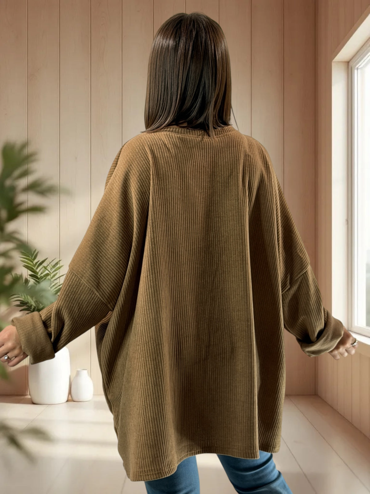 PAOLINA - TUNIQUE OVERSIZE CAMEL AVEC MICKEY JUSQU'A LA TAILLE 58