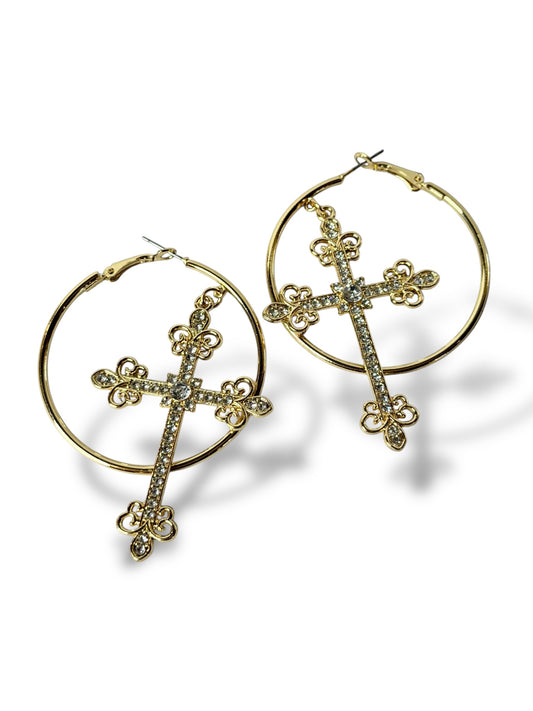 SARAH - BOUCLES D'OREILLES CREOLES AVEC CROIX