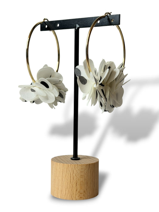 LOLITA - BOUCLES D'OREILLES CREOLES AVEC FLEUR A POIS