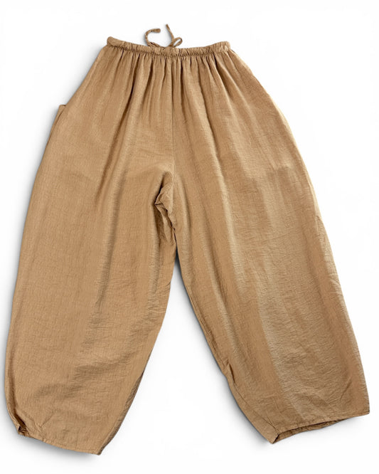 MAXOU - PANTALON CAMEL COUPE BARREL FLUIDE TAILLE 48 A 54