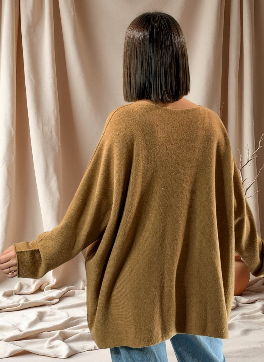 PAOLA - PULL OVERSIZE CAMEL JUSQU'A LA TAILLE 54/56