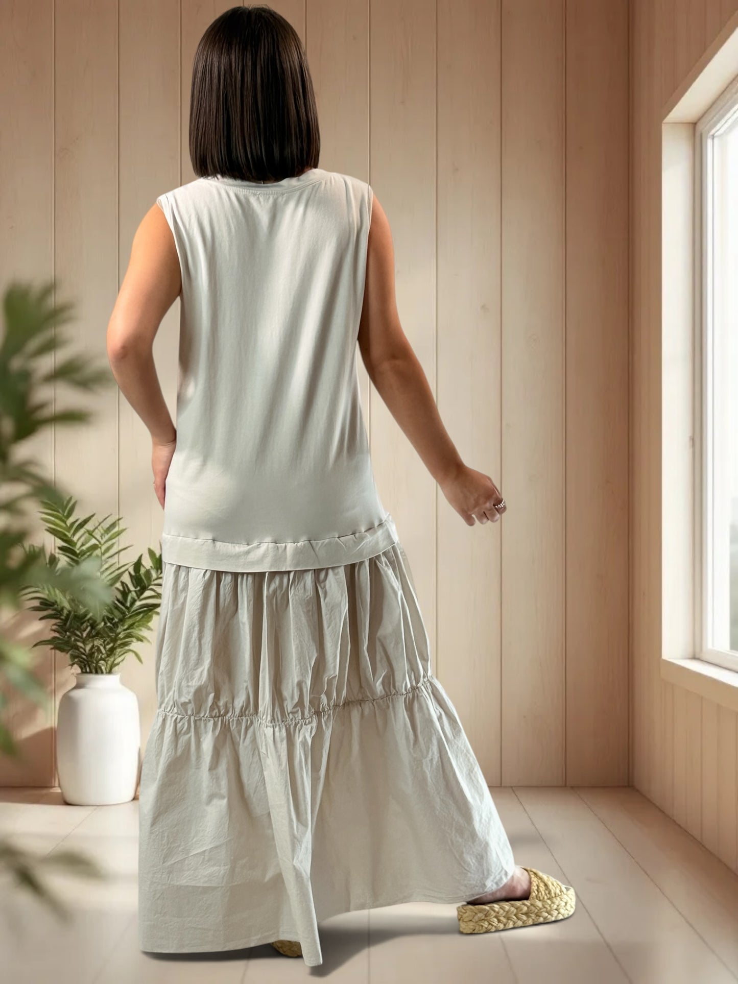 BARCELONE - ROBE LONGUE BEIGE JUSQU'A LA TAILLE 48