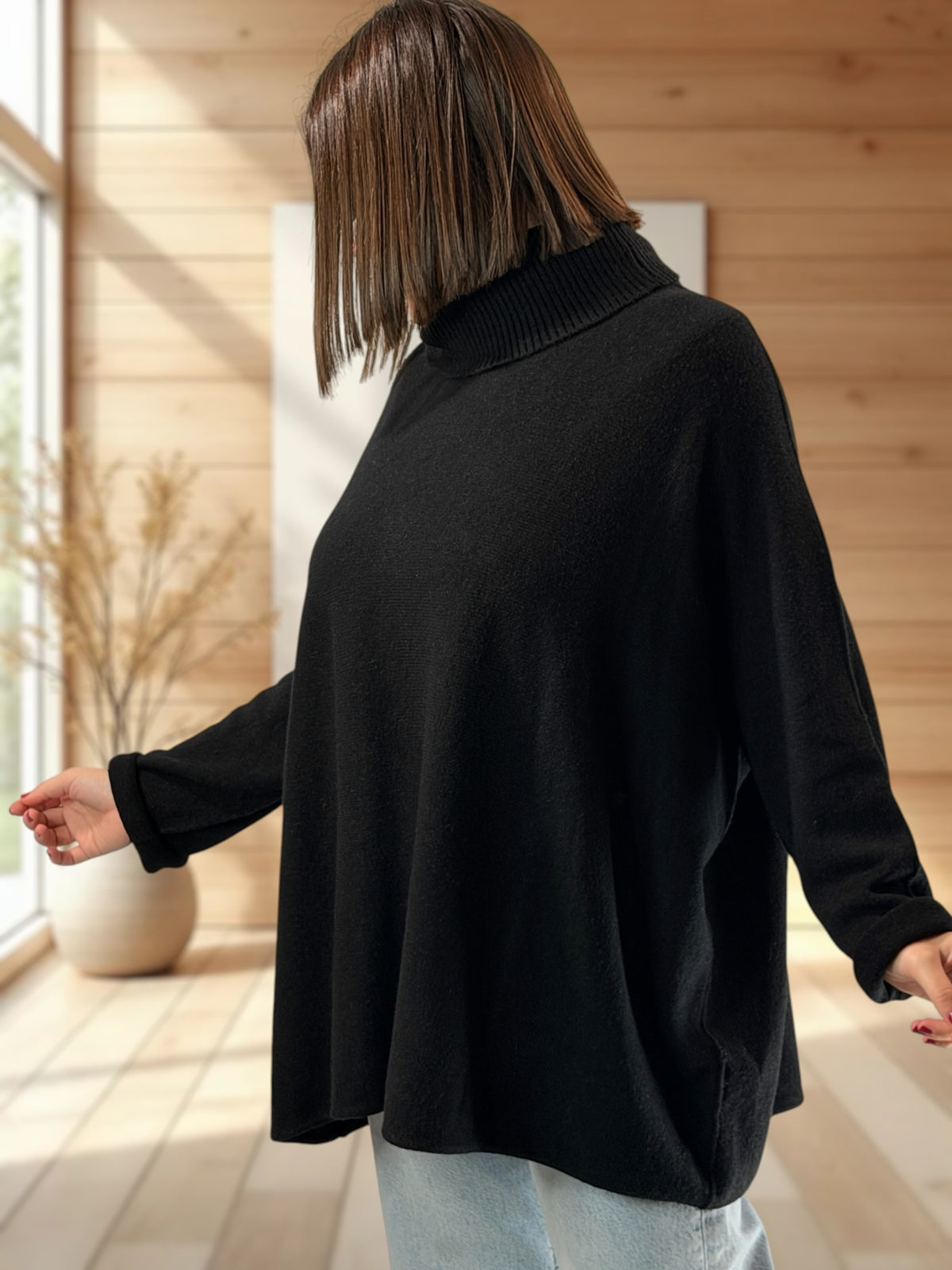 LUCIANO - PULL OVERSIZE COL ROULE NOIR JUSQU'A LA TAILLE 56/58