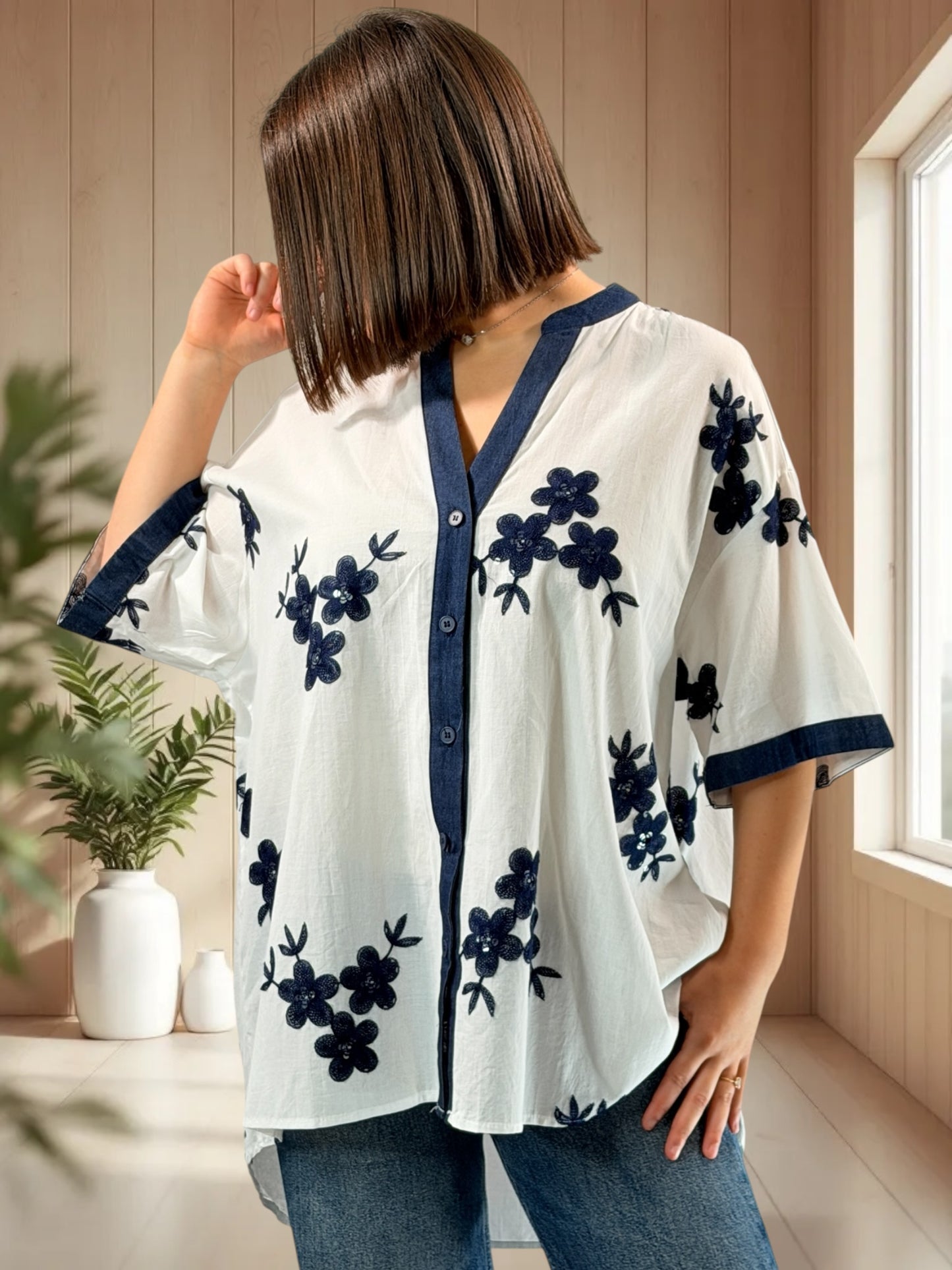 ROMEO - CHEMISE BRODEE JUSQU'A LA TAILLE 52
