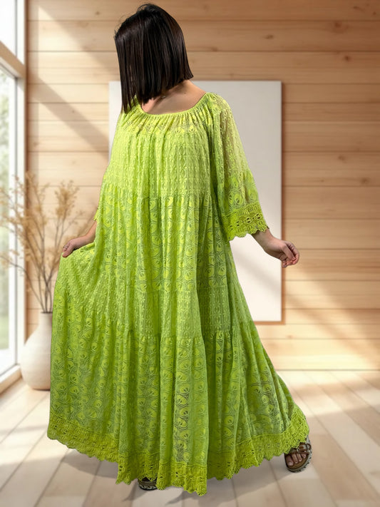 CANNES - ROBE LONGUE VERTE EN DENTELLE JUSQU'A LA TAILLE 54/56