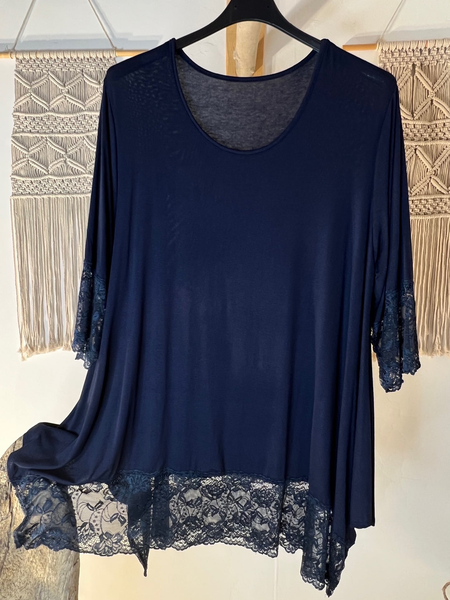 CINDY - TOP MARINE TAILLE 44/46 A 56/58