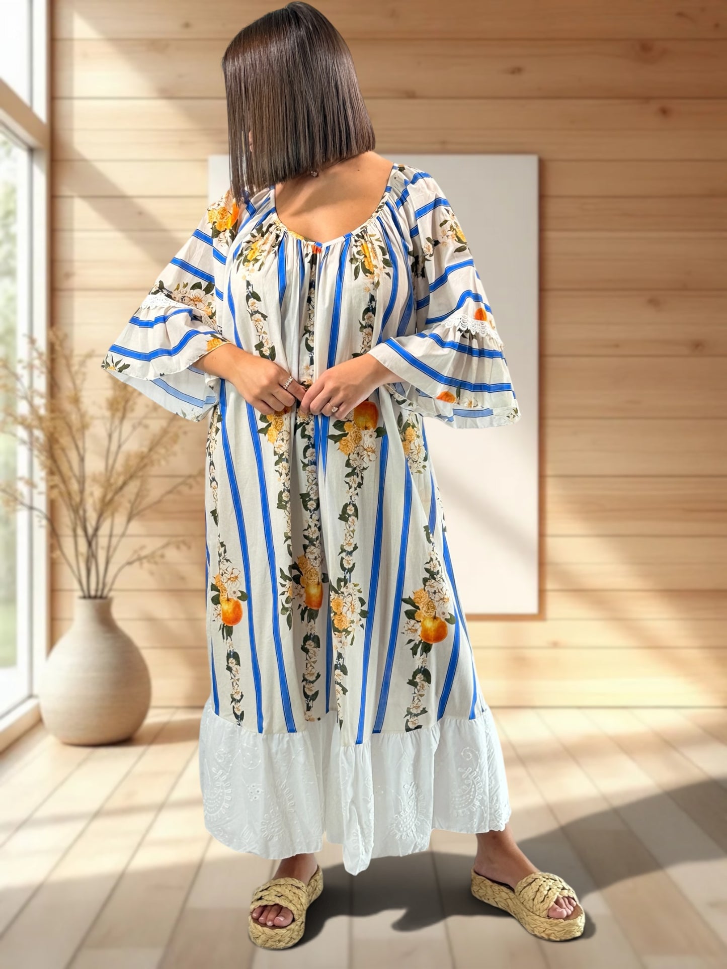 KELLY - ROBE LONGUE VOLANT EN BRODERIE ANGLAISE JUSQU'A LA TAILLE 54