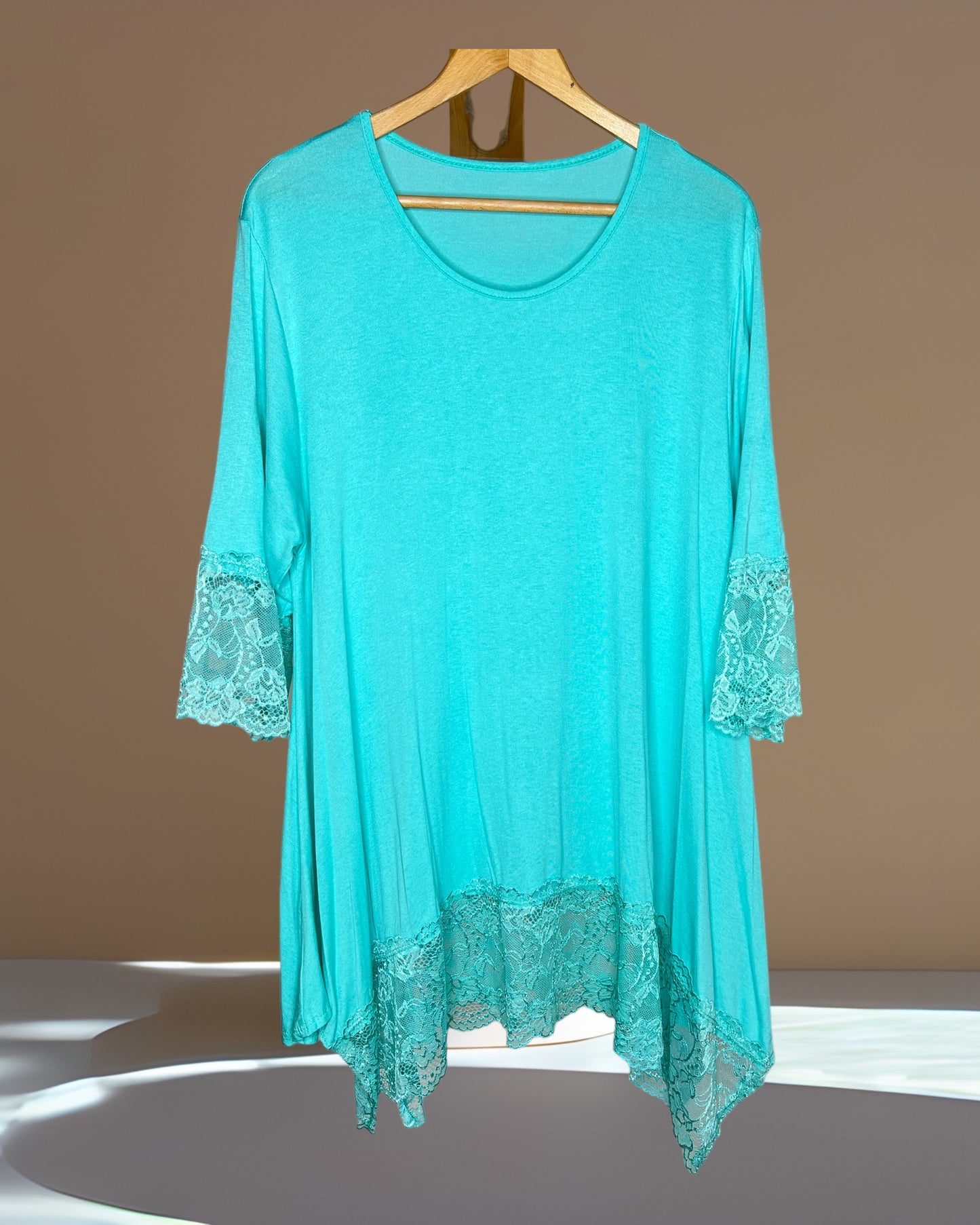 CINDY - TOP TURQUOISE TAILLE 46 A 56/58