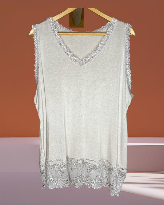 CHRISTA - TOP SOUS VÊTEMENT BLANC TAILLE 46 A 54