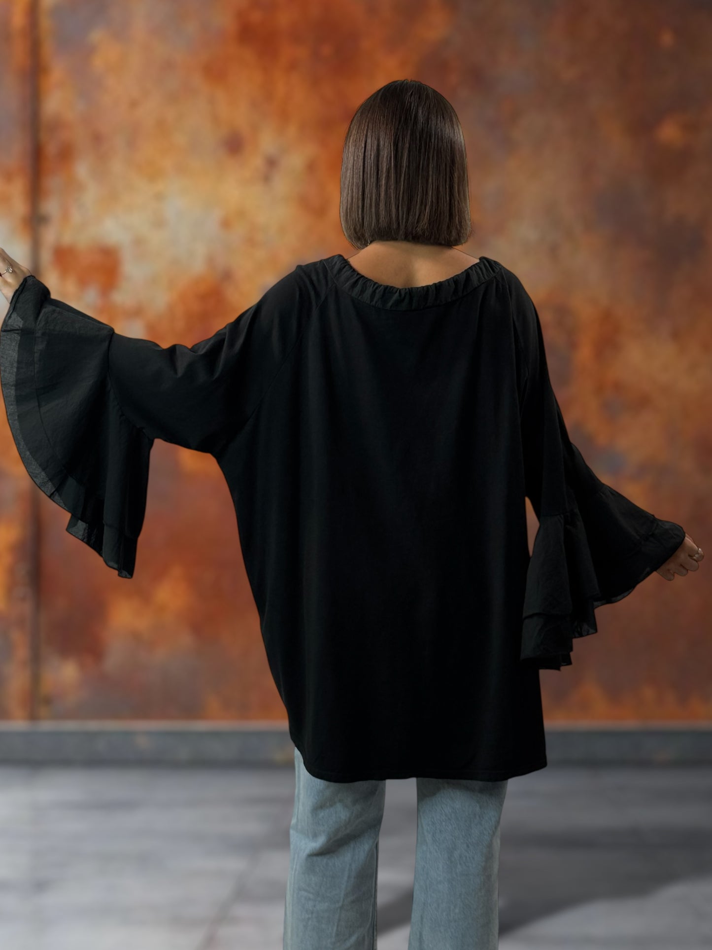 EMILIE - BLOUSE NOIRE EN COTON OVERSIZE JUSQU'A LA TAILLE 52