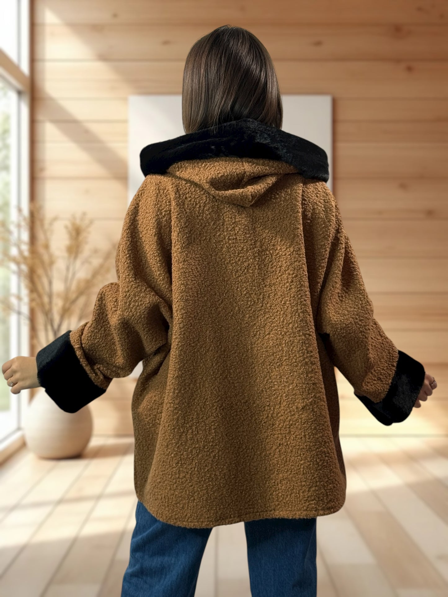 DAISY - VESTE OVERSIZE A CAPUCHE CAMEL JUSQU'A LA TAILLE 56