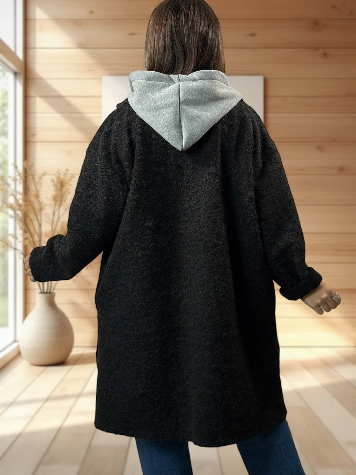JULIUS - MANTEAU NOIR A CAPUCHE JUSQU'A LA TAILLE 52