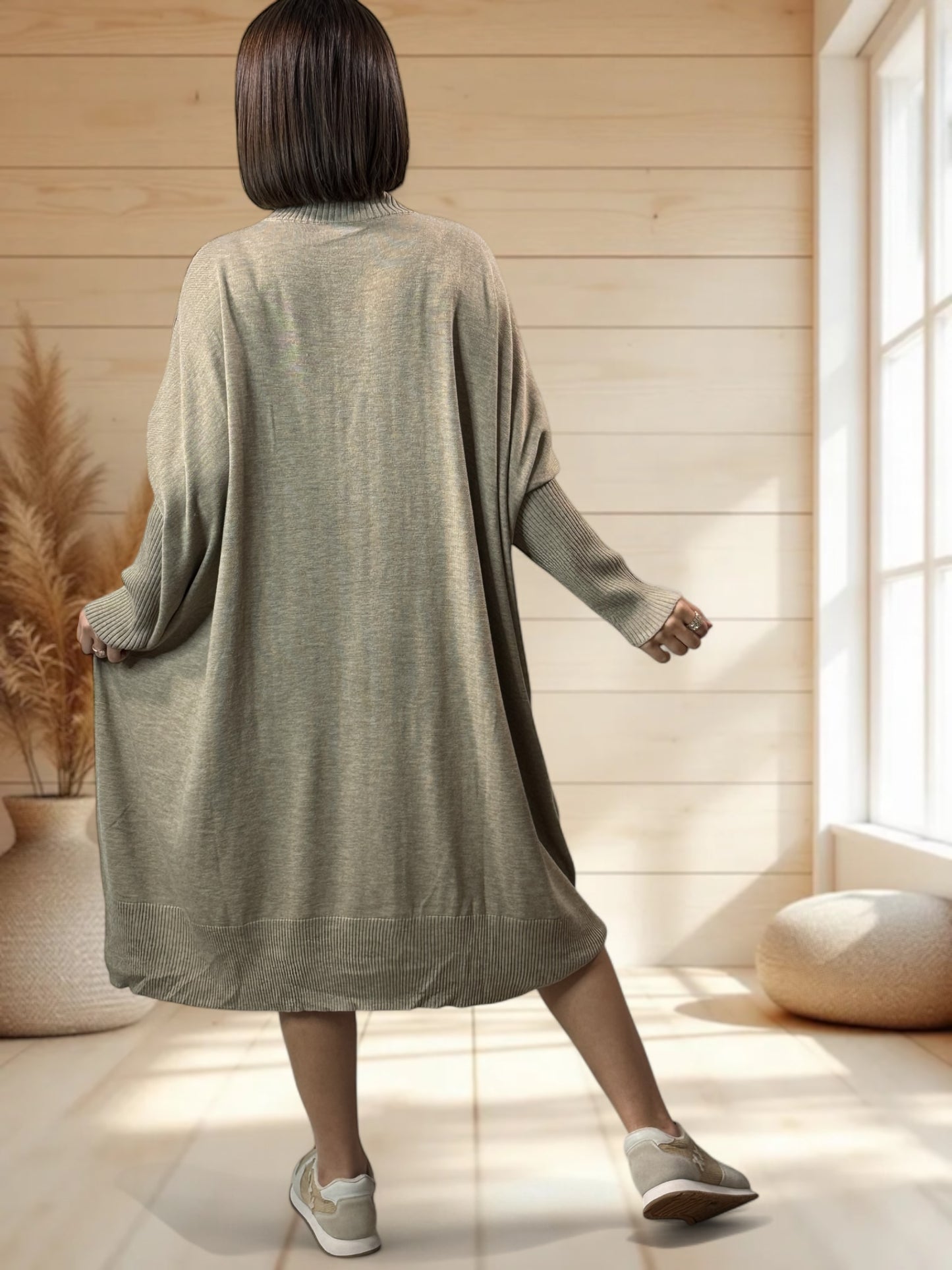 MARISOL - ROBE BEIGE OVERSIZE EN MAILLE JUSQU'A LA TAILLE 56