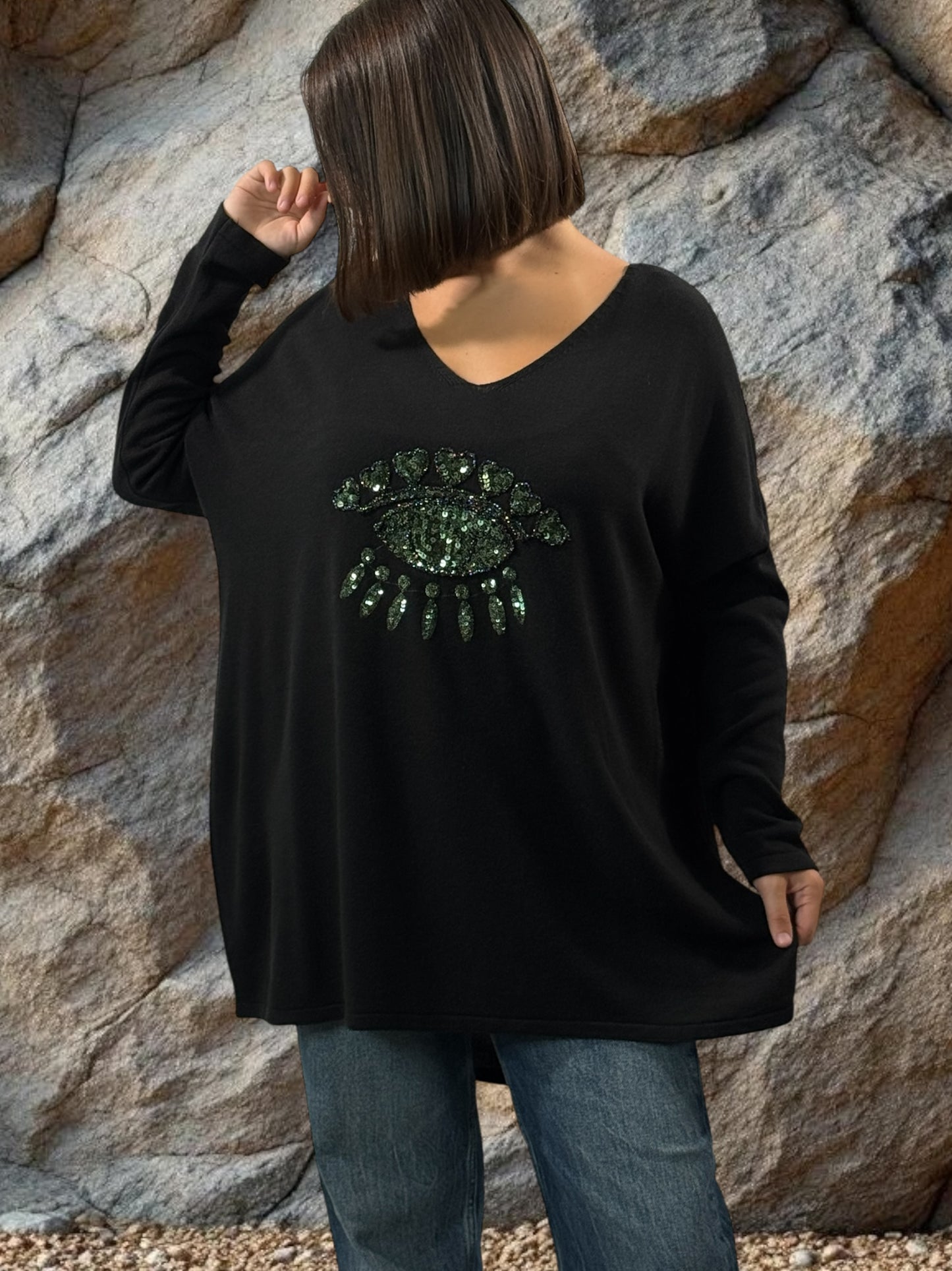 FREEDOM - PULL NOIR EN MAILLE FLUIDE OEIL EN SEQUINS JUSQU'A LA TAILLE 52