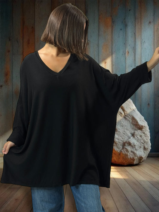 OSCAR - PULL OVERSIZE NOIR EN MAILLE FLUIDE JUSQU'A LA TAILLE 56
