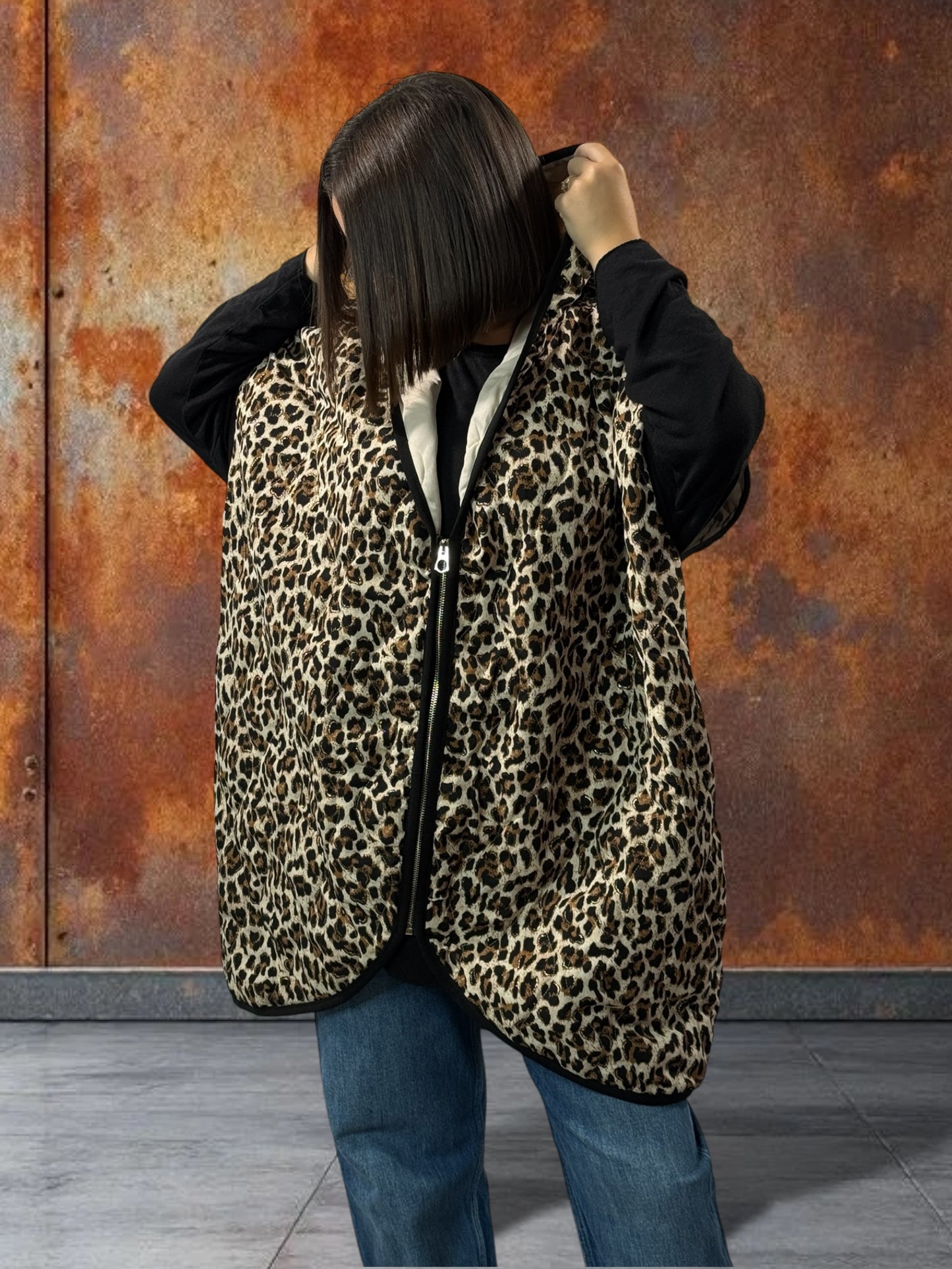 CRISTIANO - GILET LEOPARD SANS MANCHE A CAPUCHE JUSQU'A LA TAILLE 56