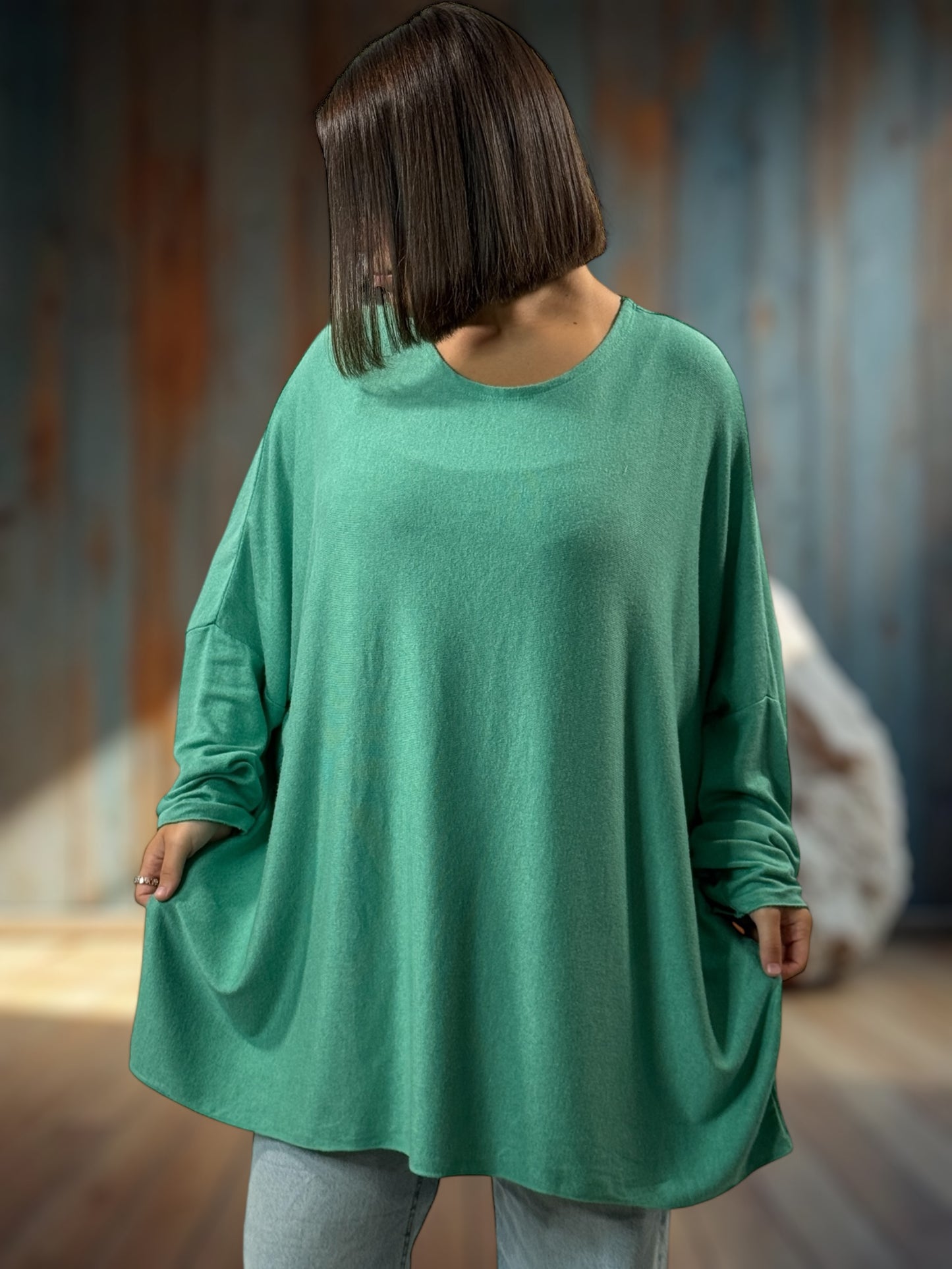 CAPRIO - PULL VERT EN MAILLE FLUIDE JUSQU'A LA TAILLE 54