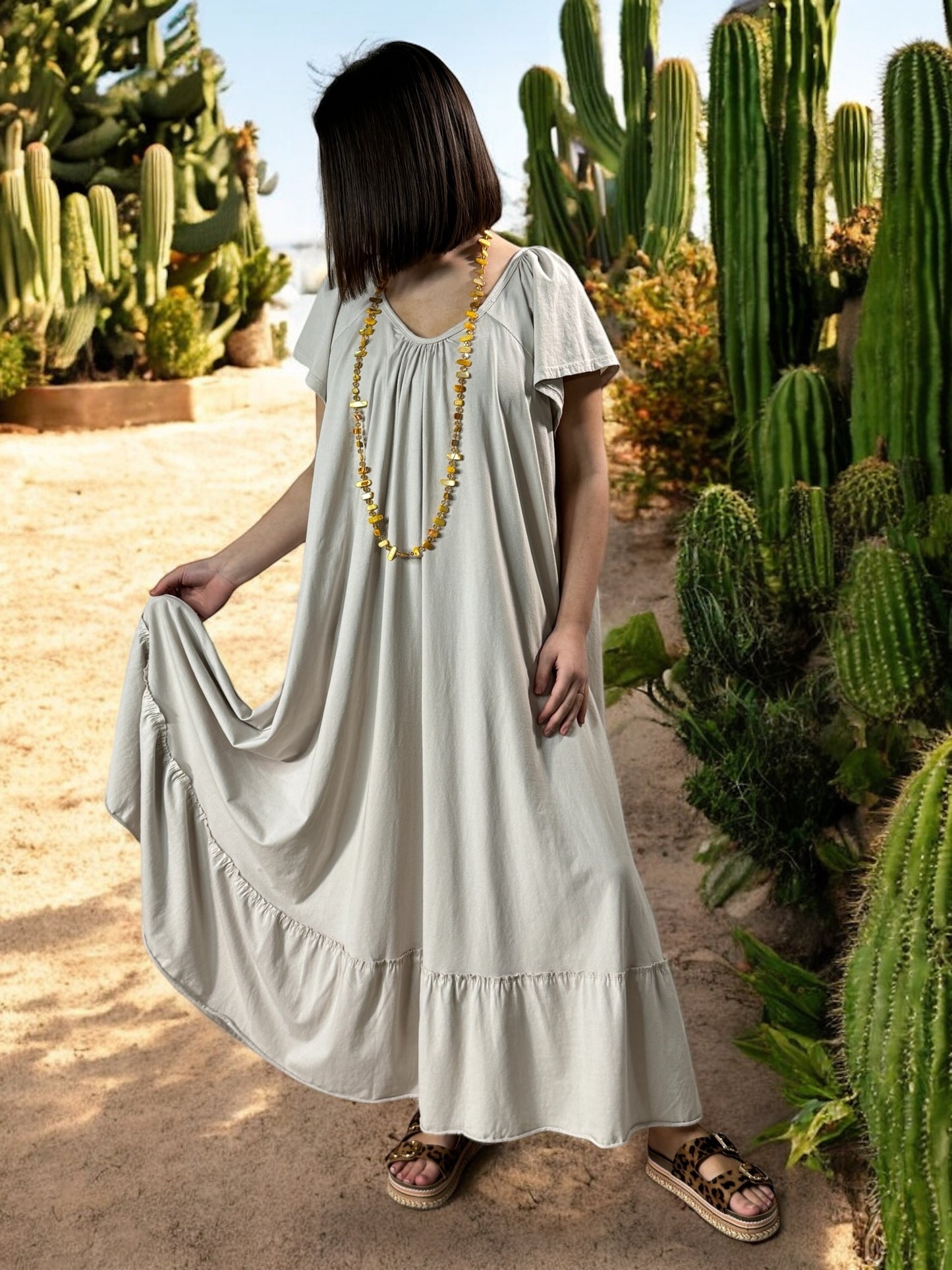 ANTIBES - ROBE LONGUE OVERSIZE BEIGE JUSQU'A LA TAILLE 56