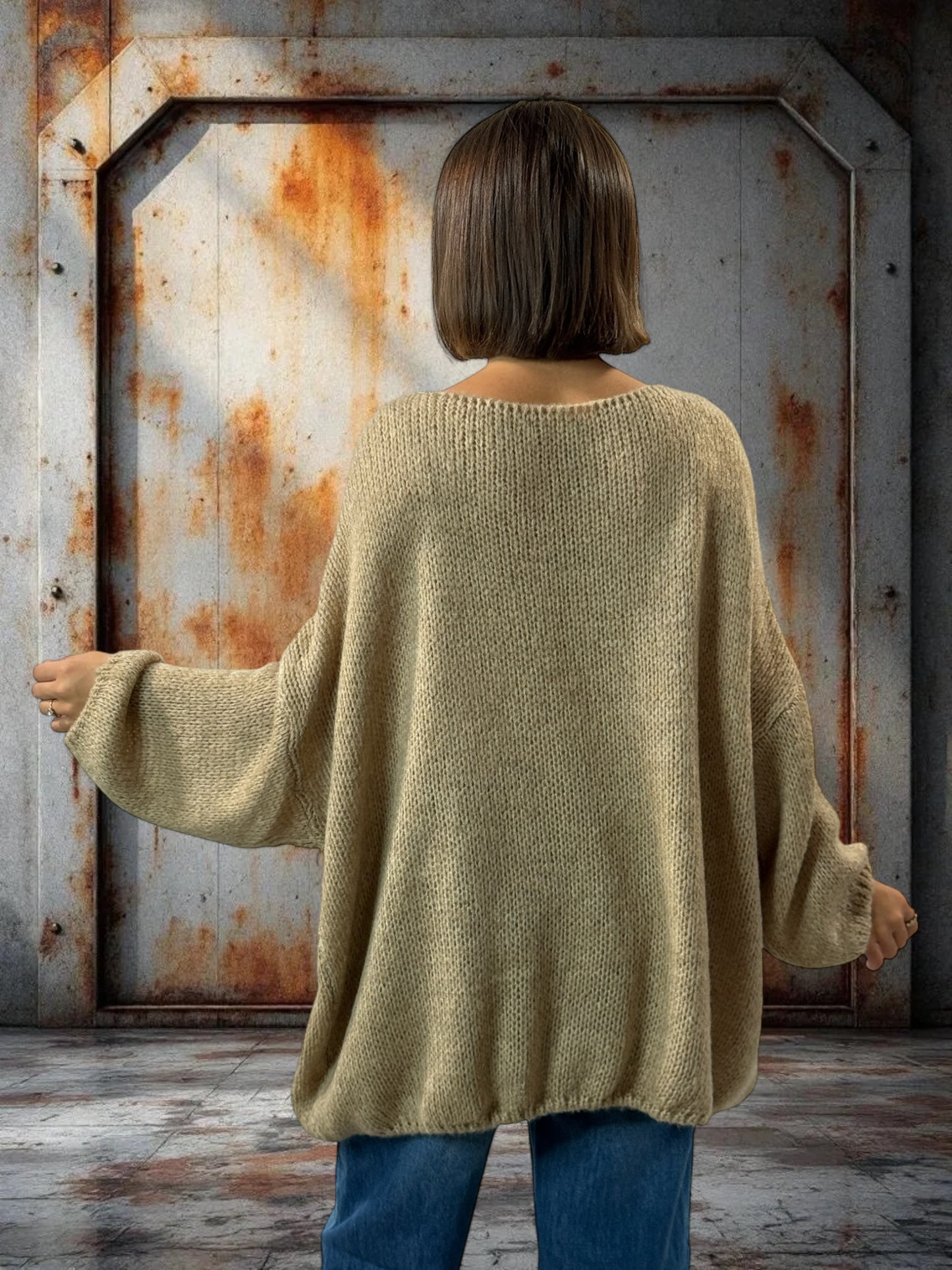 MICHOU - PULL OVERSIZE BEIGE POCHE EN JEAN JUSQU'A LA TAILLE 56