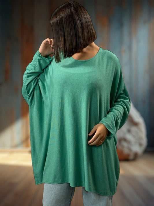 CAPRIO - PULL VERT EN MAILLE FLUIDE JUSQU'A LA TAILLE 54