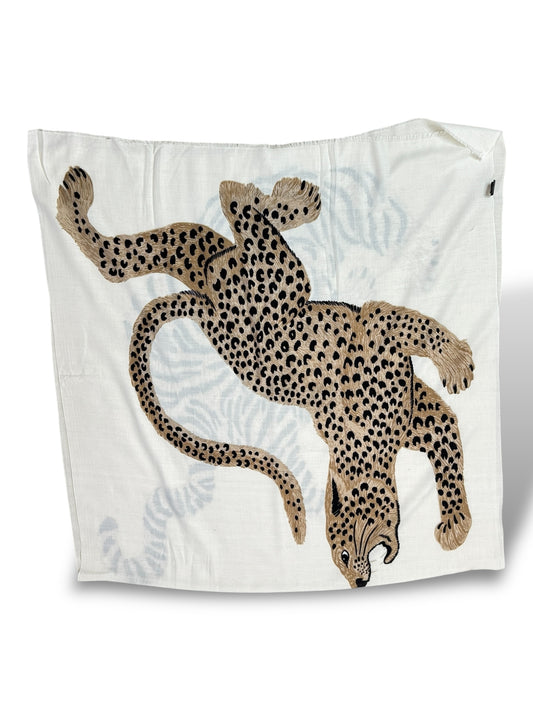 GRANDE ECHARPE A MOTIF ANIMALIER