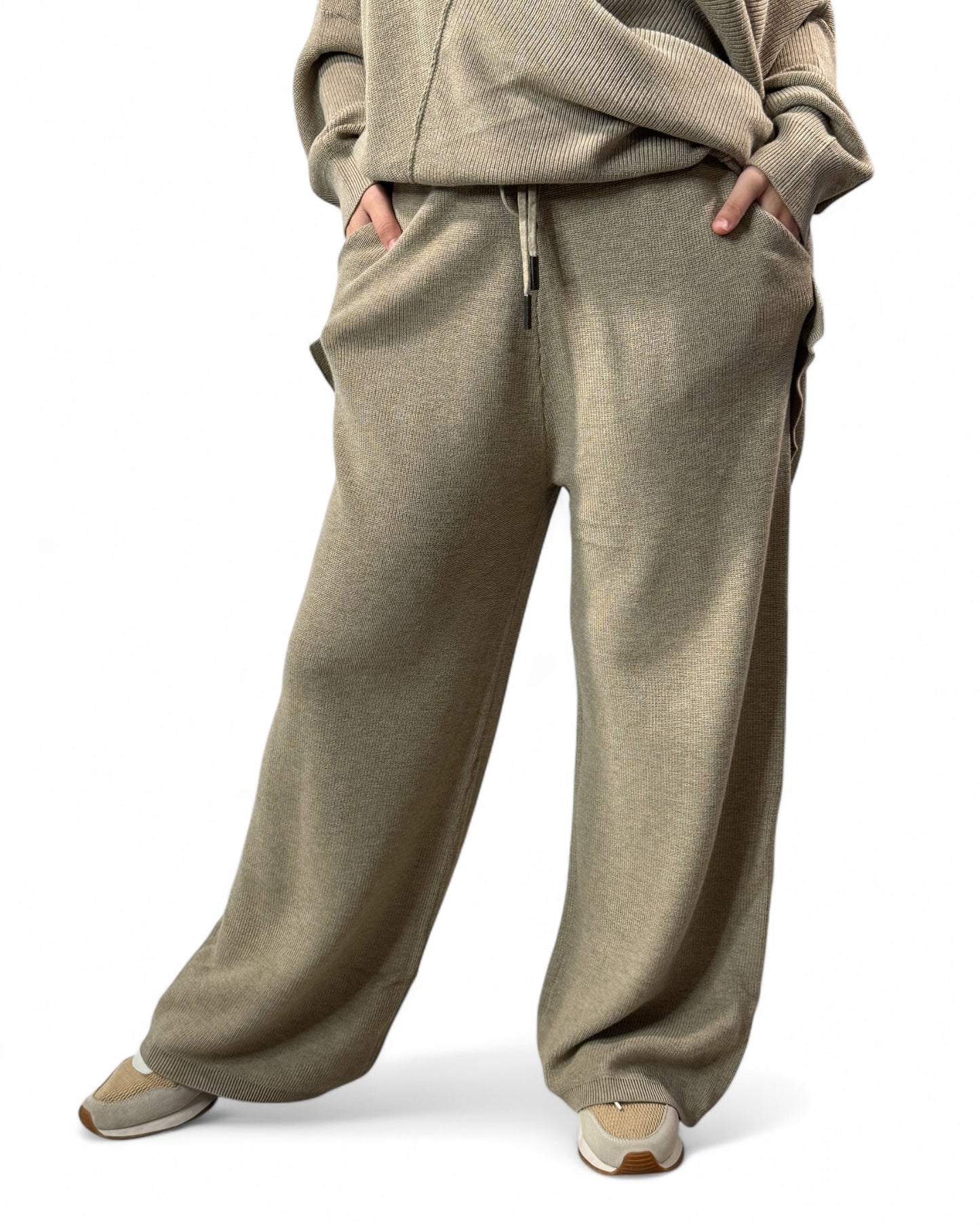 CLOE - ENSEMBLE EN MAILLE BEIGE JUSQU'A LA TAILLE 50