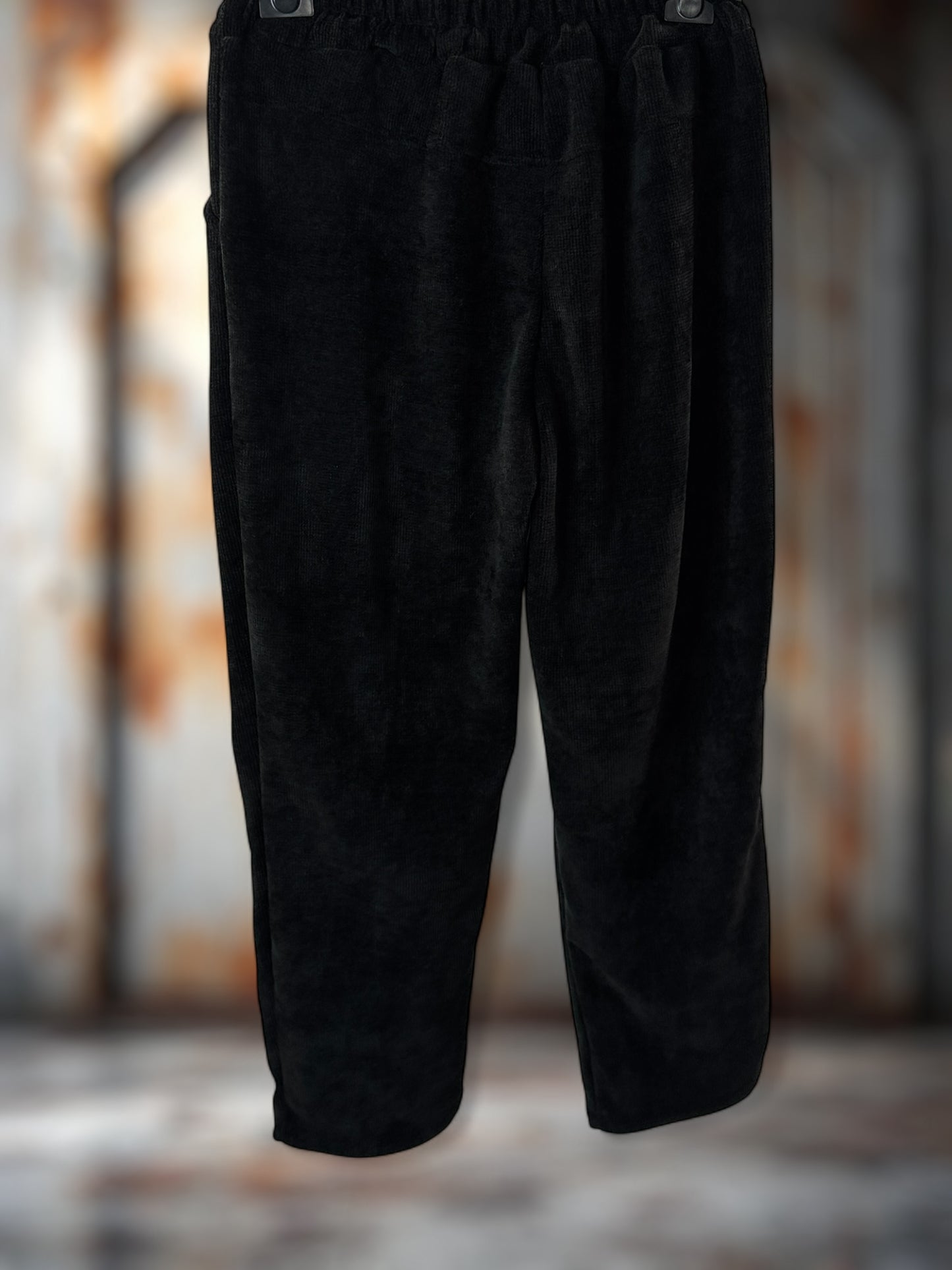 LEON - PANTALON EN VELOURS NOIR TAILLE 44 A 50/52