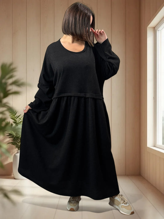 MADELINE - ROBE OVERSIZE NOIRE JUSQU'A LA TAILLE 60