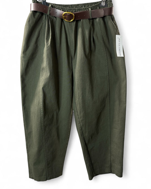 DIMITRI - PANTALON KAKI AVEC CEINTURE JUSQU'A LA TAILLE 54